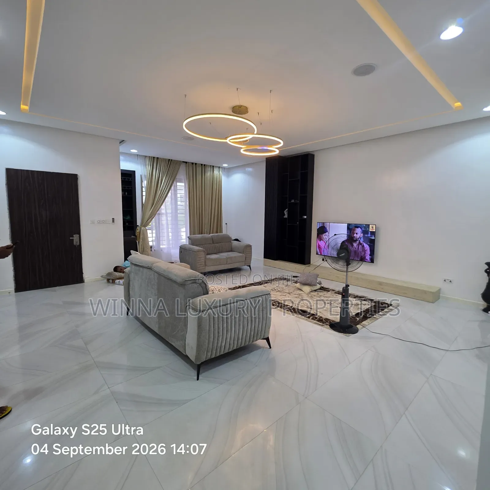 5bdrm Townhouse / Terrace in Southern Bridge, Jabi for rent