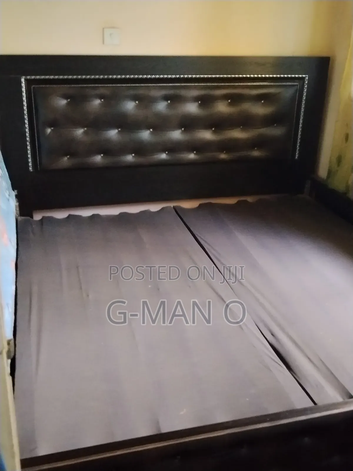 Bed Frame 6X6 Padded