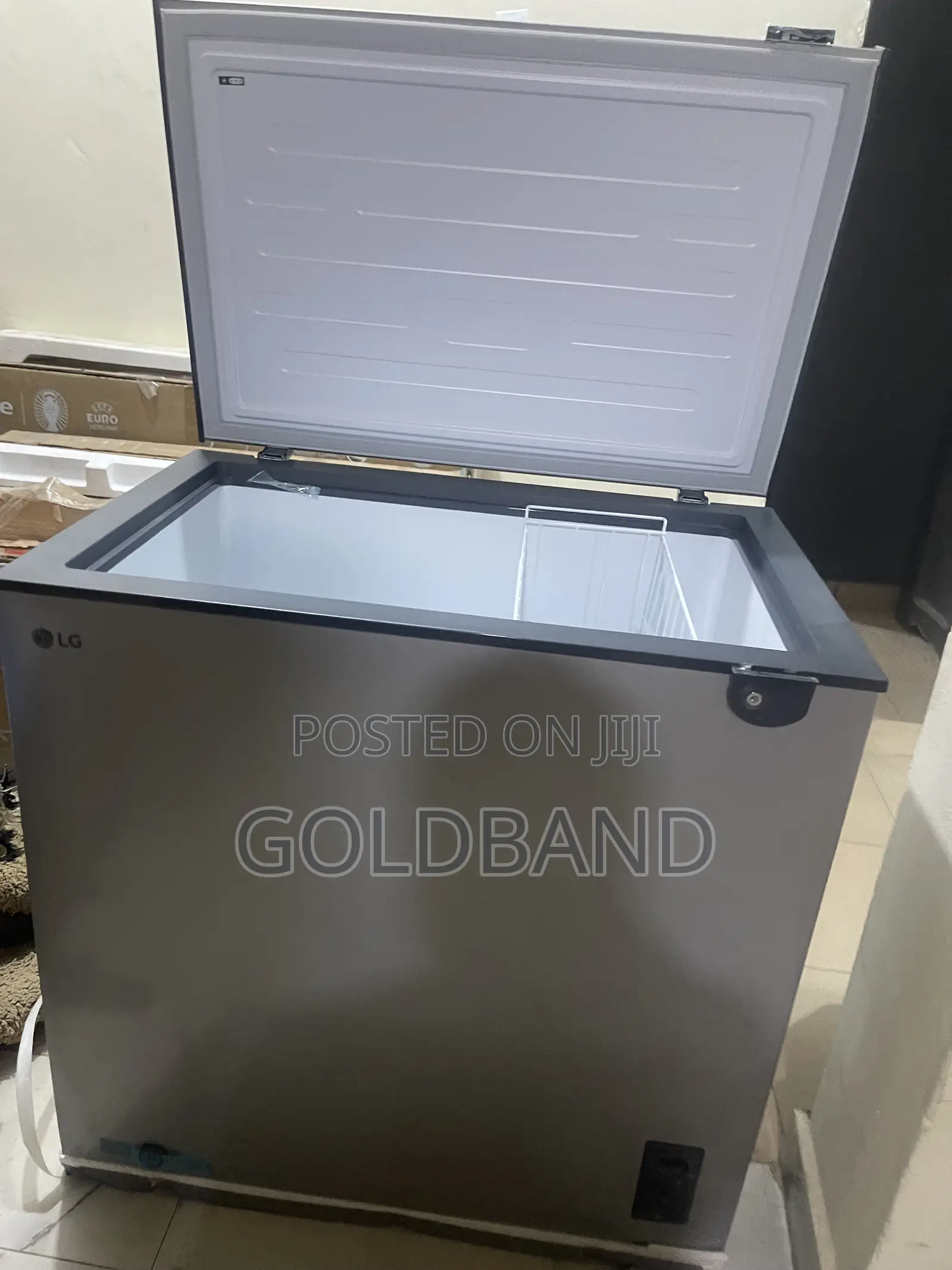 LG 205R Chest Deep Freezer – 194L Capacity