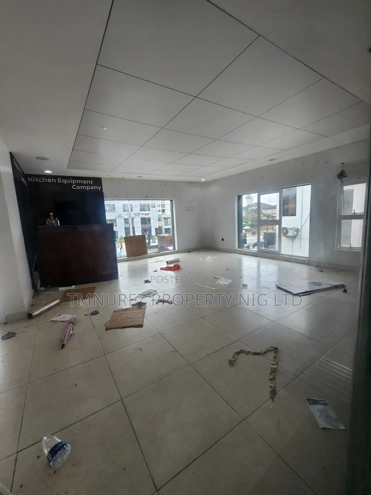 Shop Showroom for Rent at Lekki Phase1