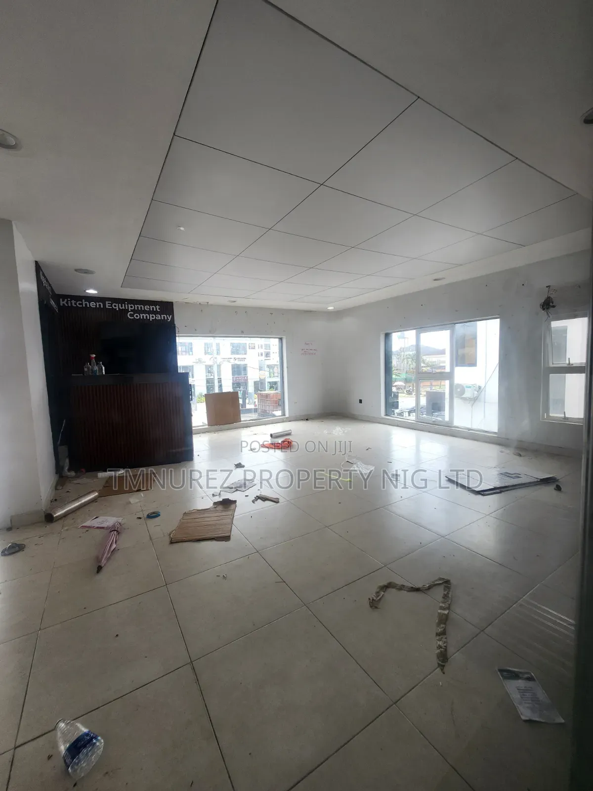 Shop Showroom for Rent at Lekki Phase1