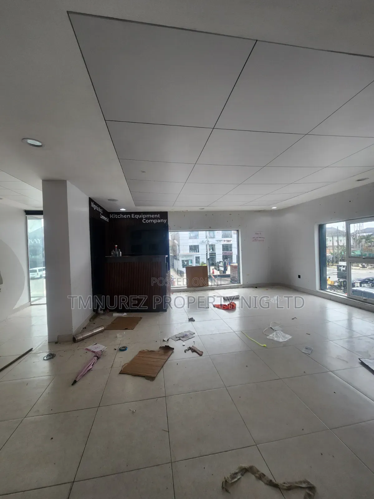 Shop Showroom for Rent at Lekki Phase1