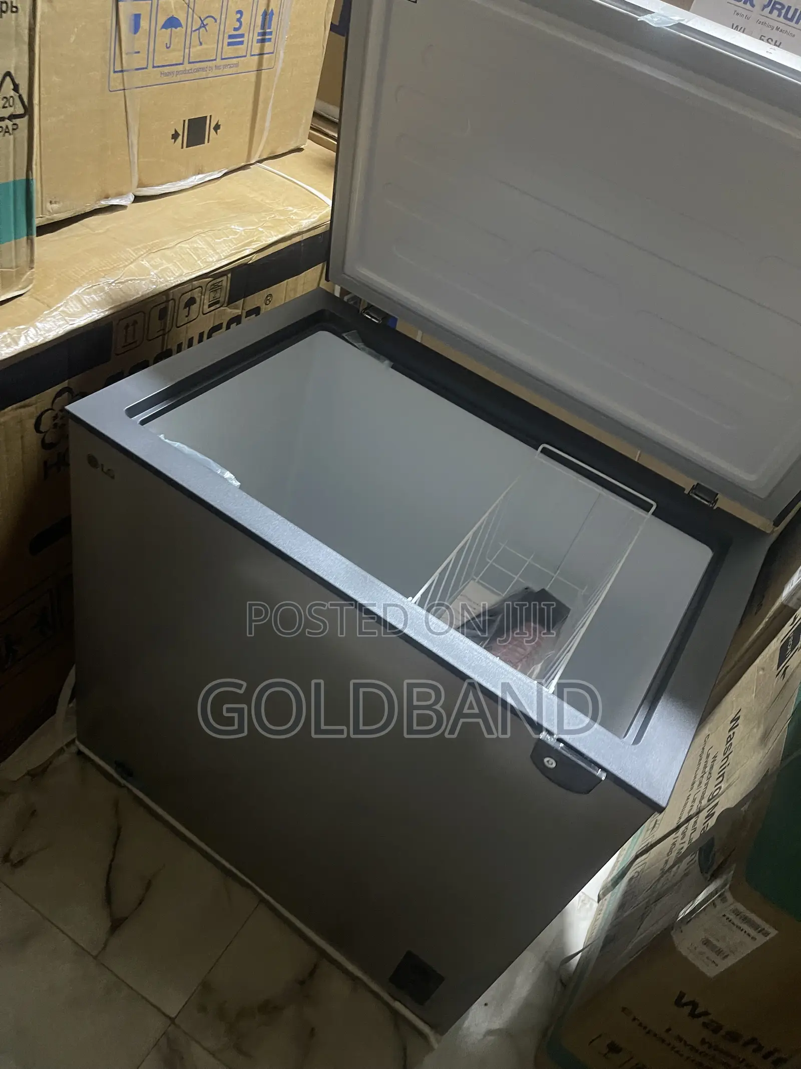 LG 205R Chest Freezer – 194L Deep Freezing