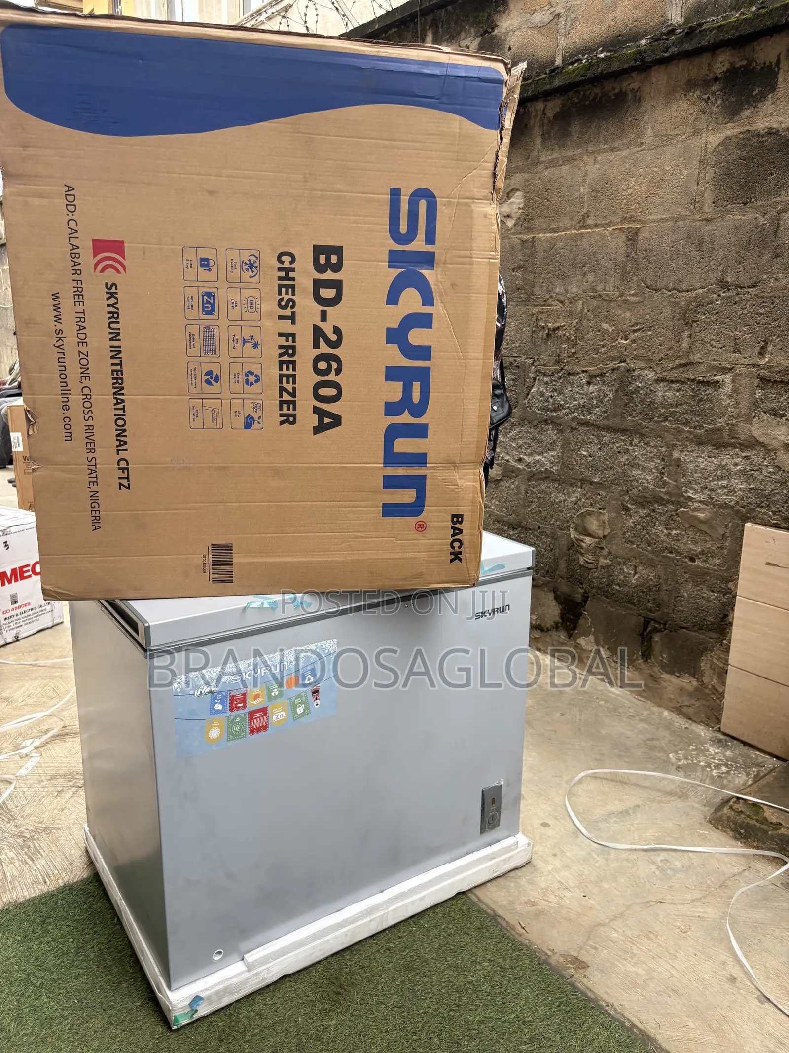 SkyRun BD-260A Deep Freezer for Grocery Business