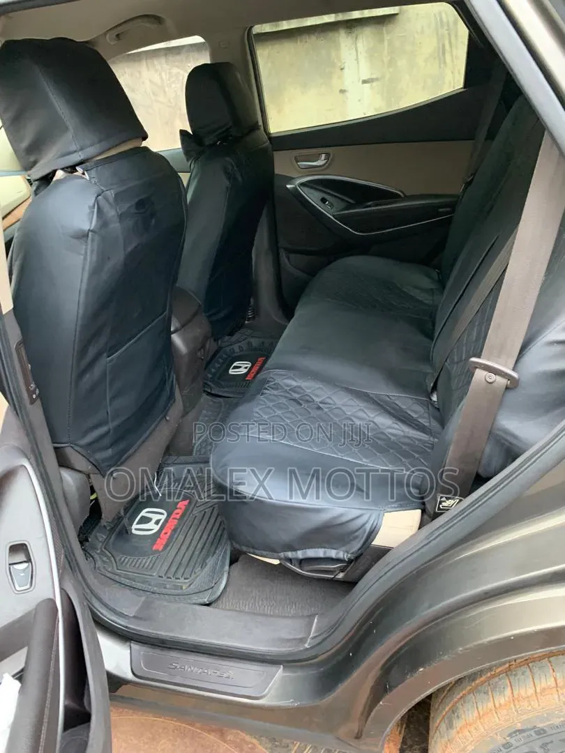 Hyundai Santa Fe SE 2012 Gray