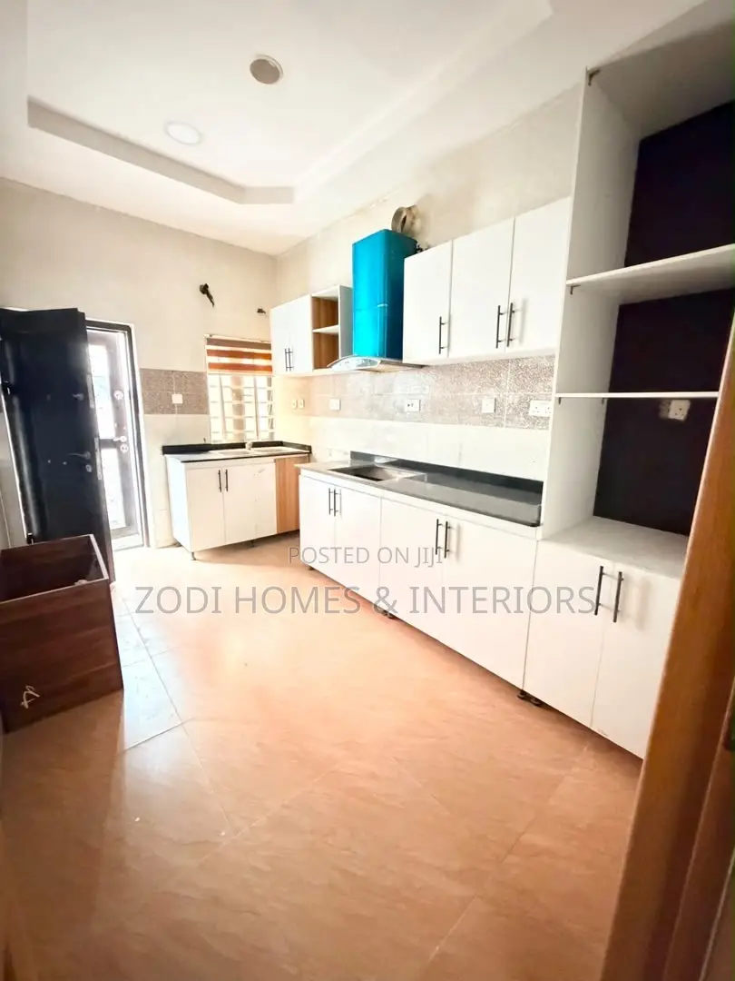 1bdrm Apartment in Lekki for rent
