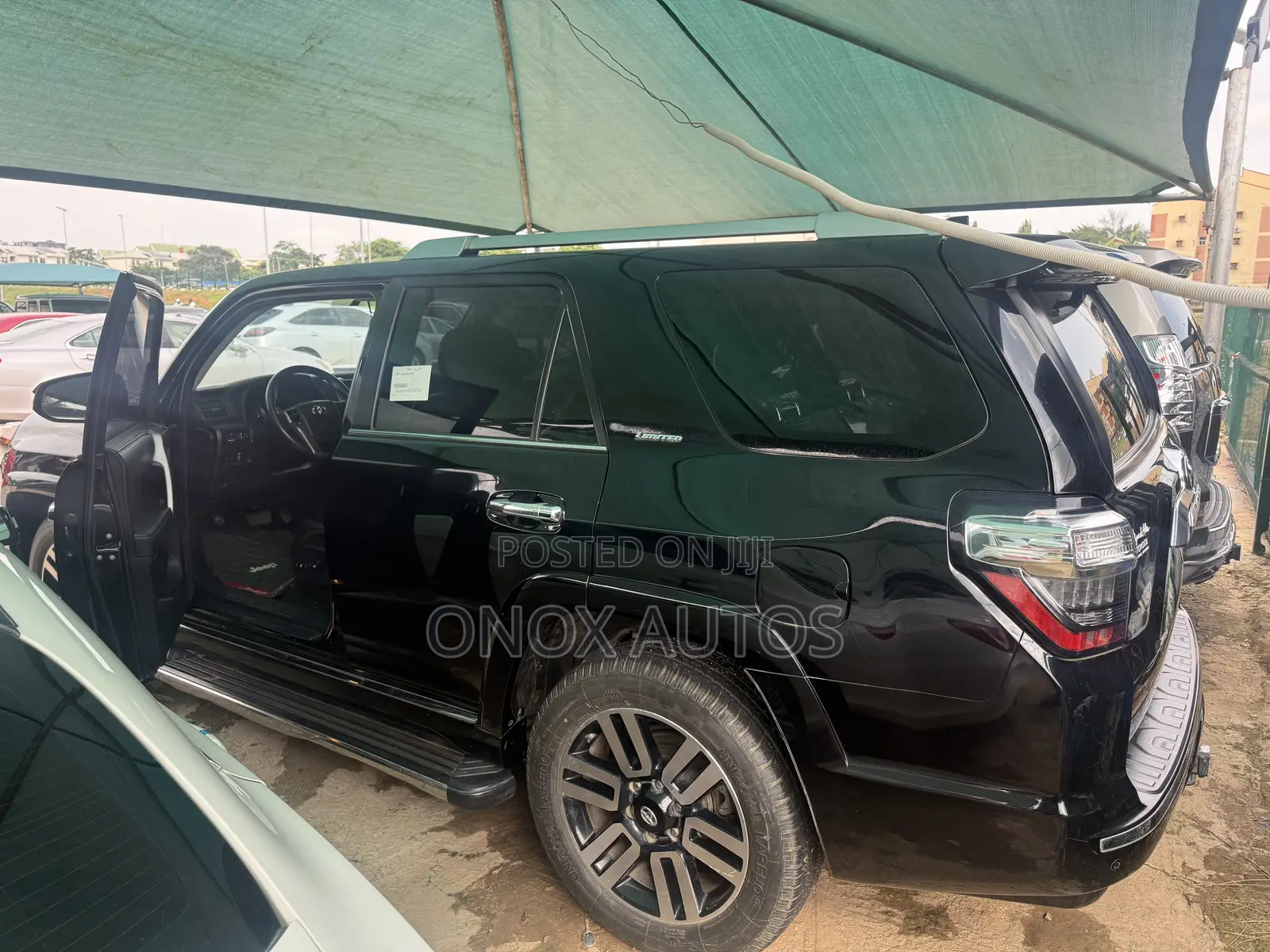 Toyota 4-Runner Limited 4x4 2018 Black