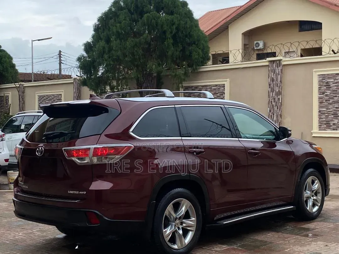 Toyota Highlander 2015 Red