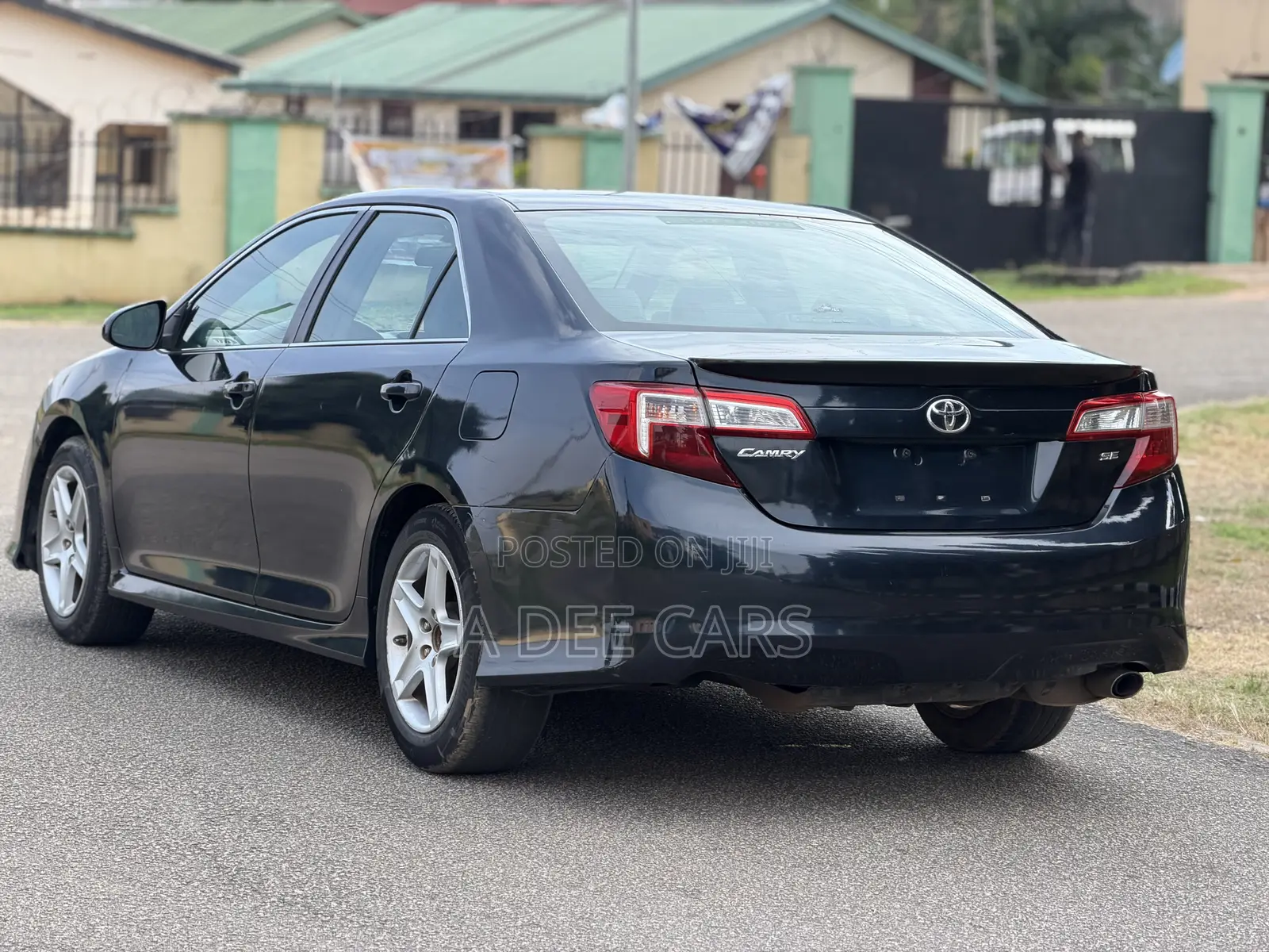 Toyota Camry SE 4dr Sedan w/Prod. End 11/13 (2.5L 4cyl 6A) 2014 Black
