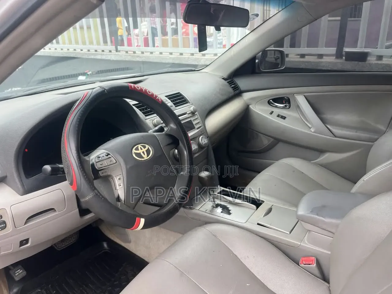 Toyota Camry 2010 Silver
