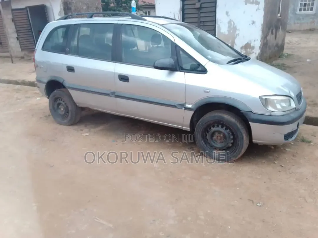 Opel Zafira 2001 Silver
