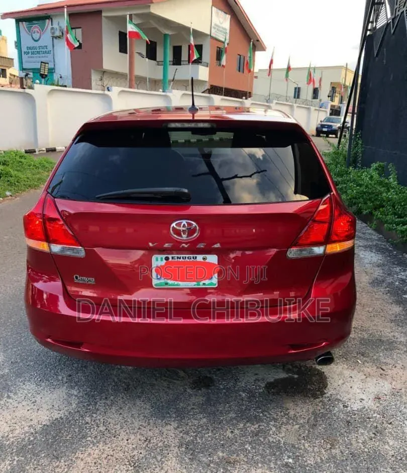Toyota Venza 2010 Red