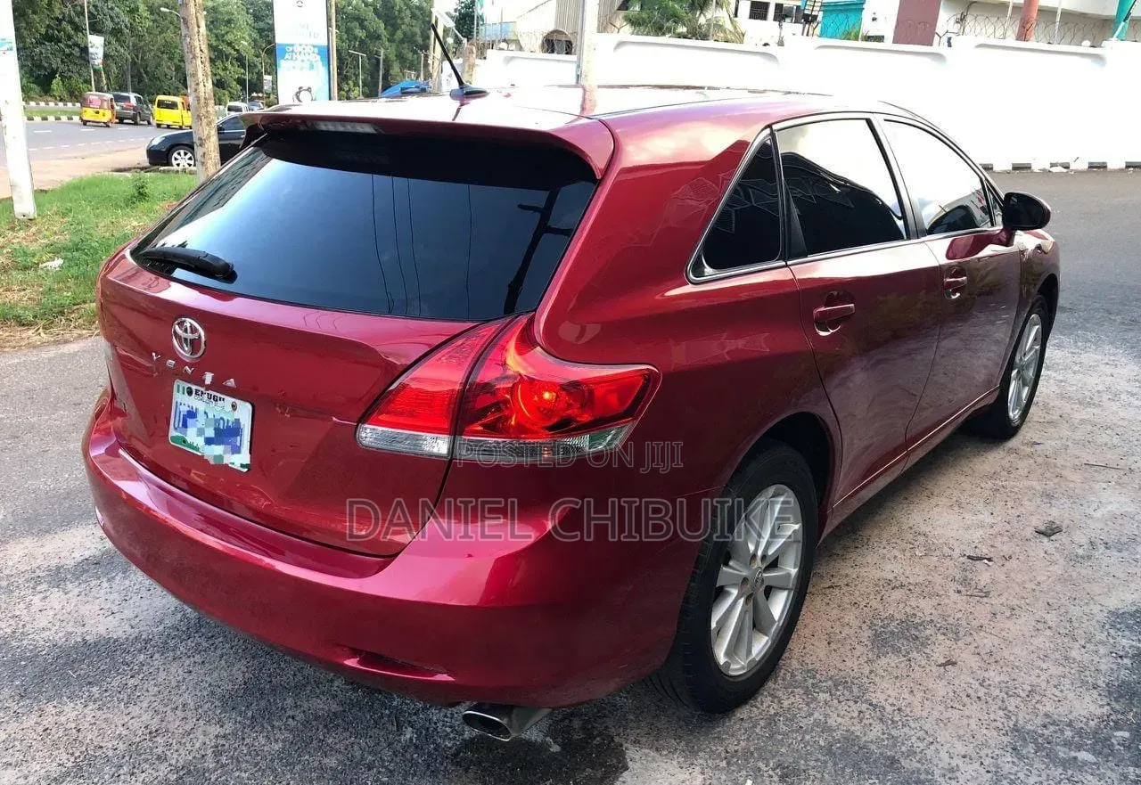 Toyota Venza 2010 Red