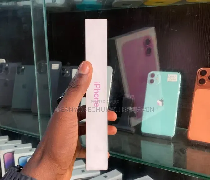 New Apple iPhone 16 Plus 128 GB Pink