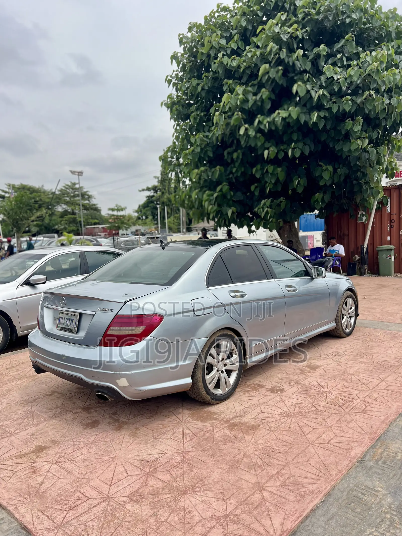 Mercedes-Benz C300 2013 Blue
