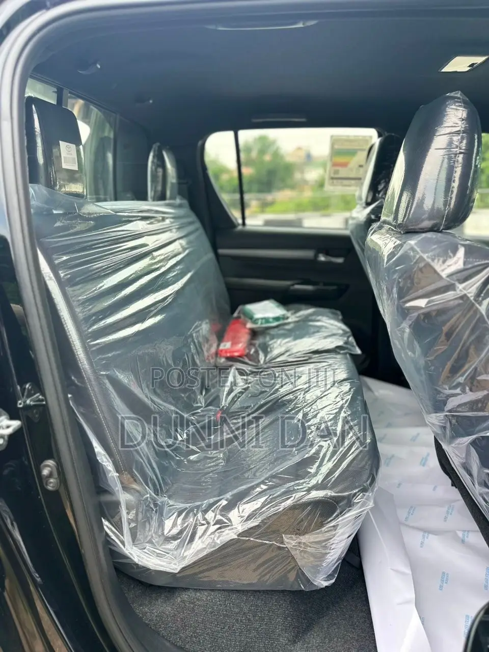 Toyota Hilux 2025 Black