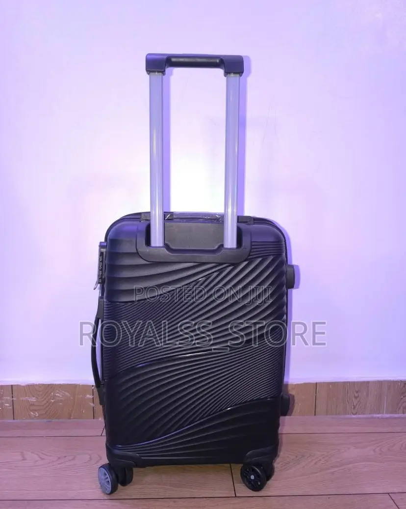 High Quality Unbreakable Travelling Luggage Box (Size Small)