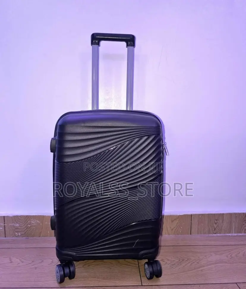 High Quality Unbreakable Travelling Luggage Box (Size Small)