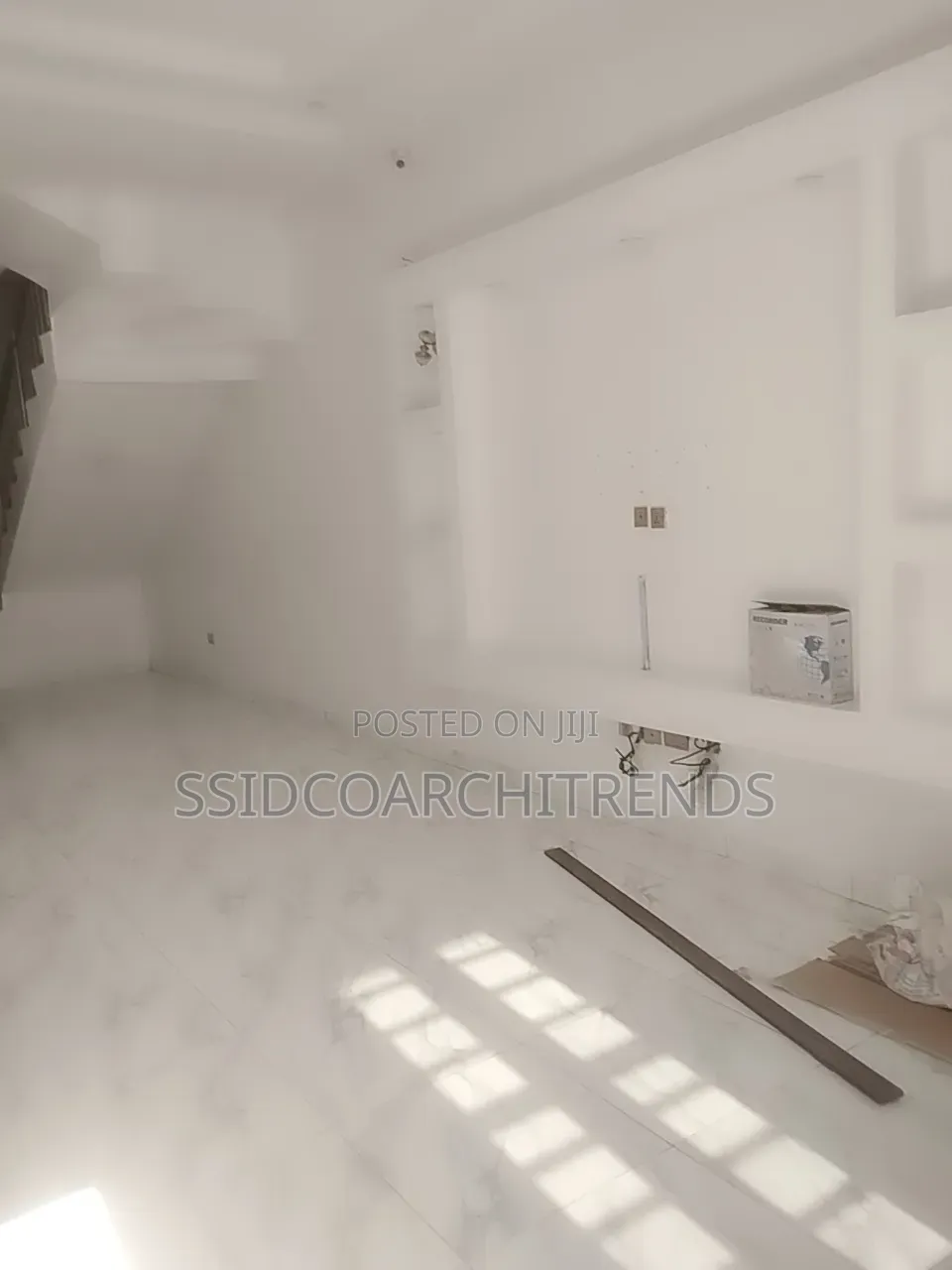 4bdrm Duplex in Call To Access, Chevron for rent