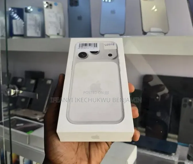 New Apple iPhone 17 Pro 256 GB Silver