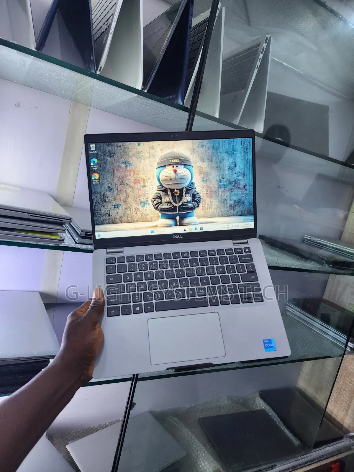 Laptop Dell Latitude 5320 1GB Intel Core i5 SSD 256GB