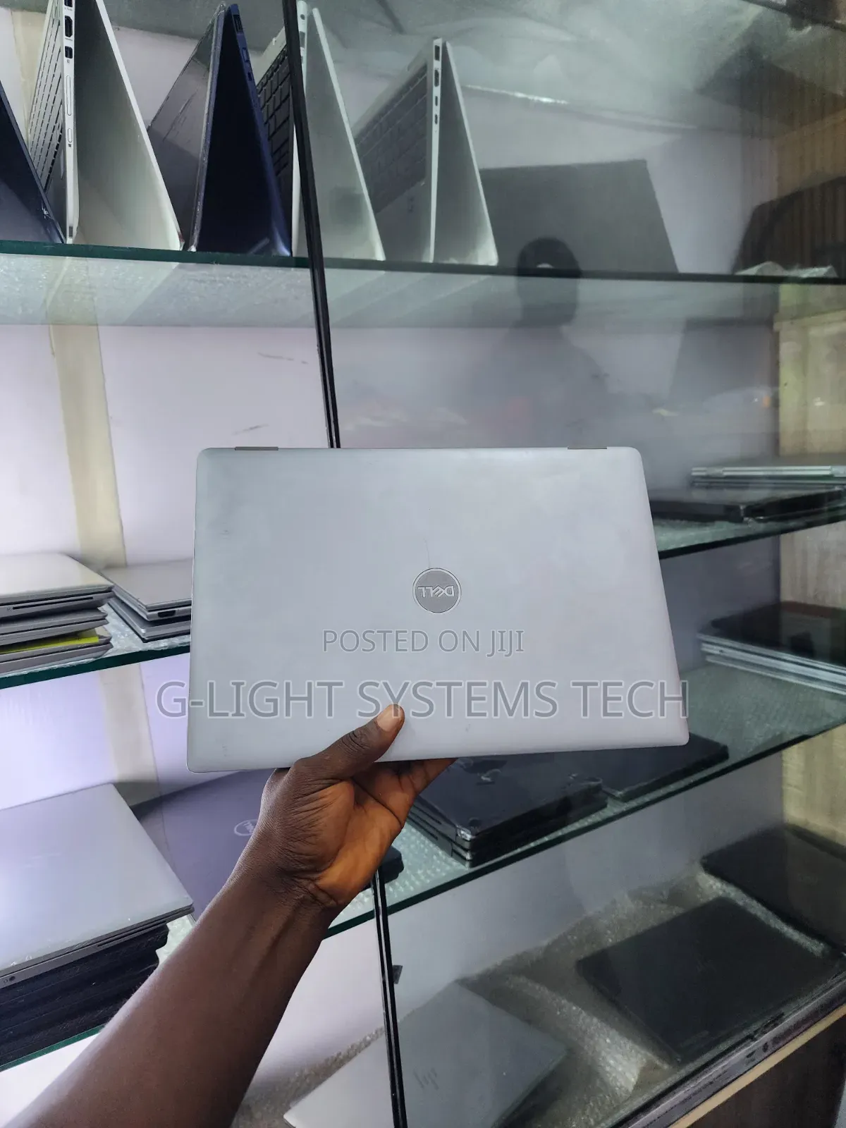 Laptop Dell Latitude 5320 1GB Intel Core i5 SSD 256GB