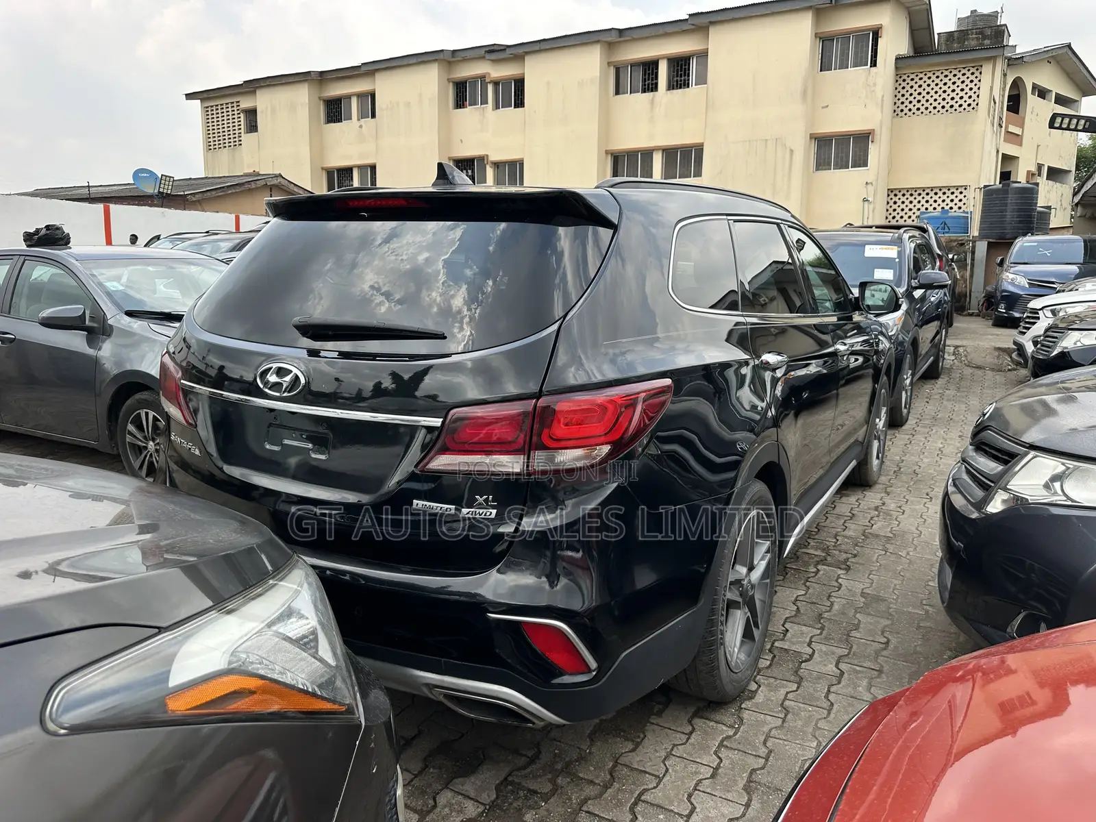 Hyundai Santa Fe Limited AWD 2017 Black