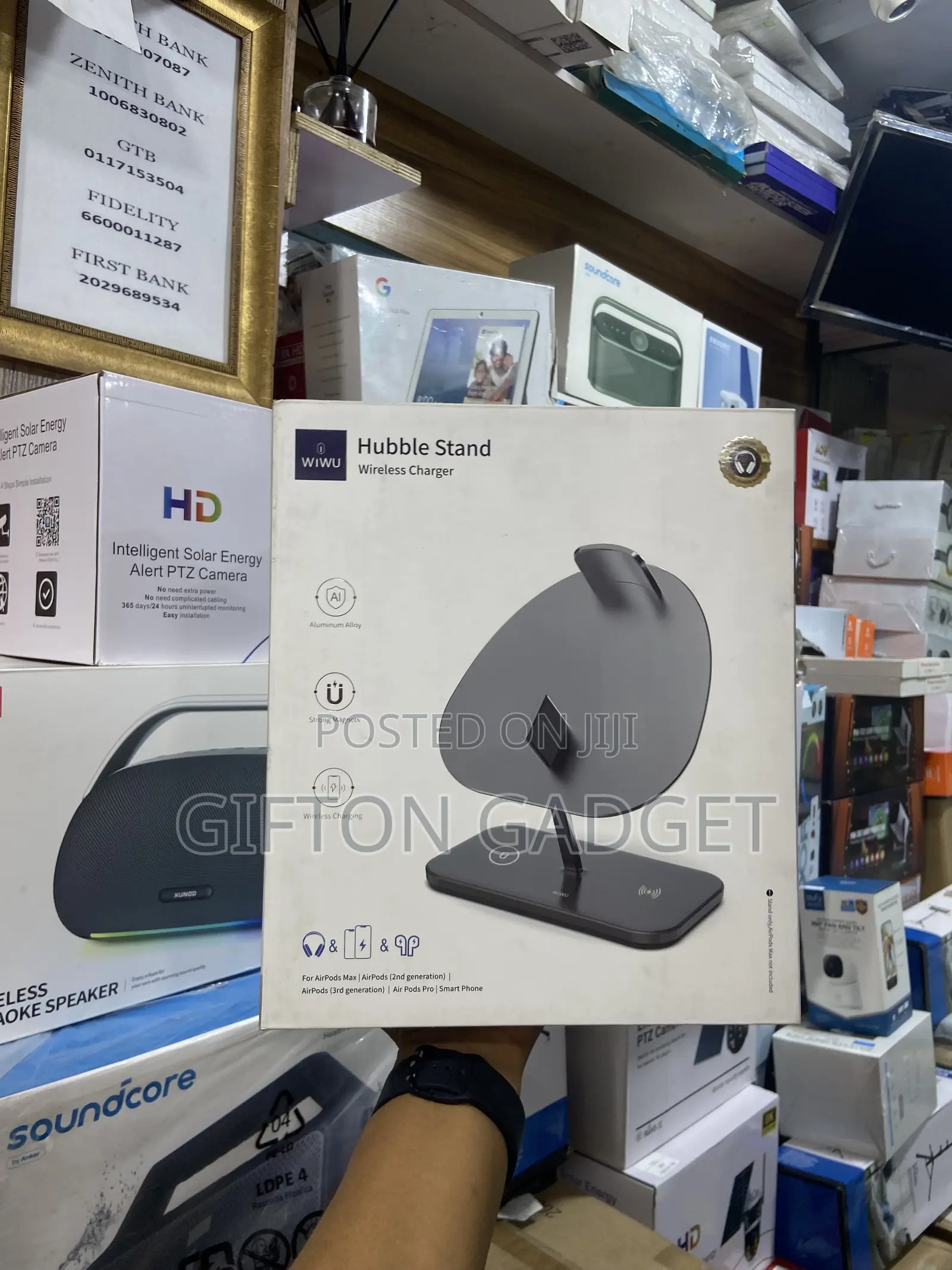 WiWU Hubble Stand 3-in-1 Wireless Charger Headphone Stand