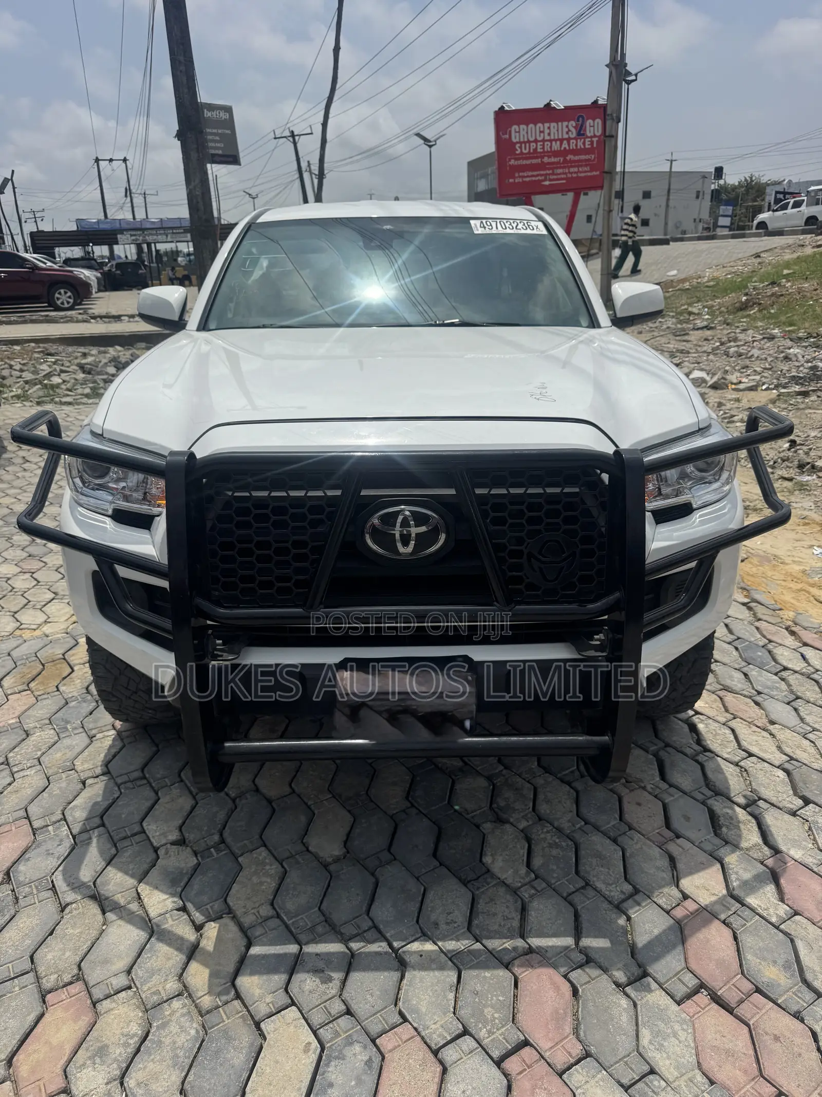 Toyota Tacoma 2023 White