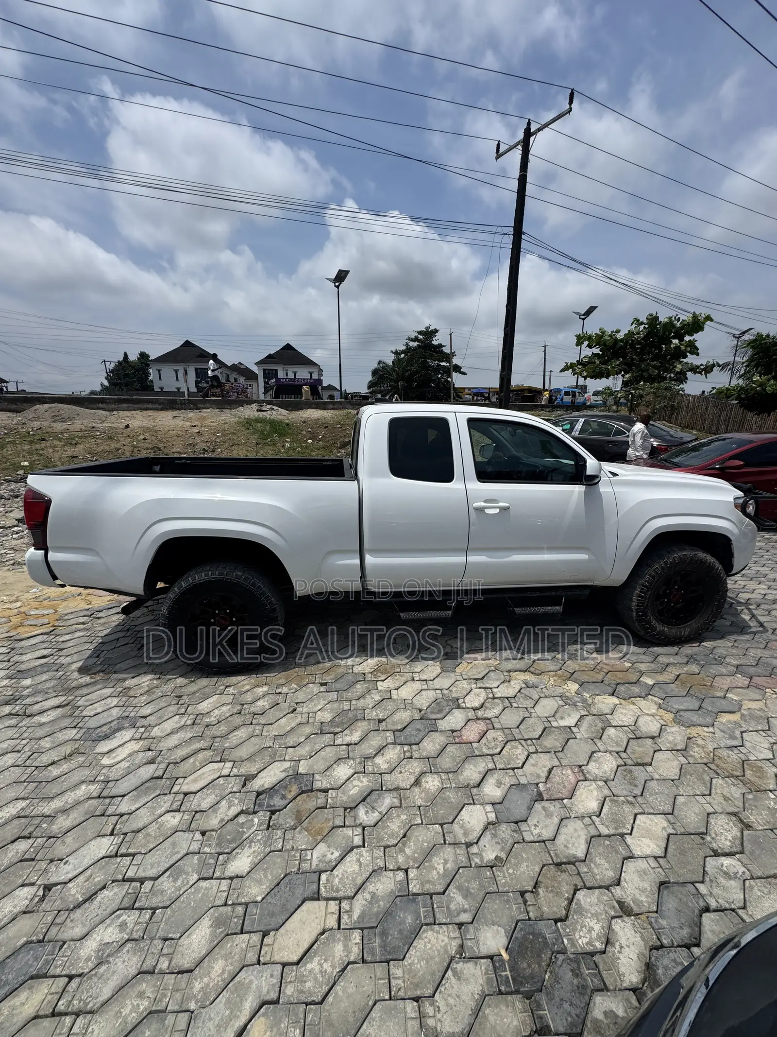 Toyota Tacoma 2023 White