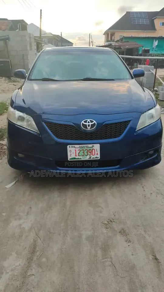 Toyota Camry SE 4dr Sedan (2.4L 4cyl 5A) 2009 Blue