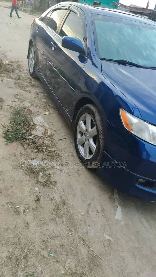 Toyota Camry SE 4dr Sedan (2.4L 4cyl 5A) 2009 Blue