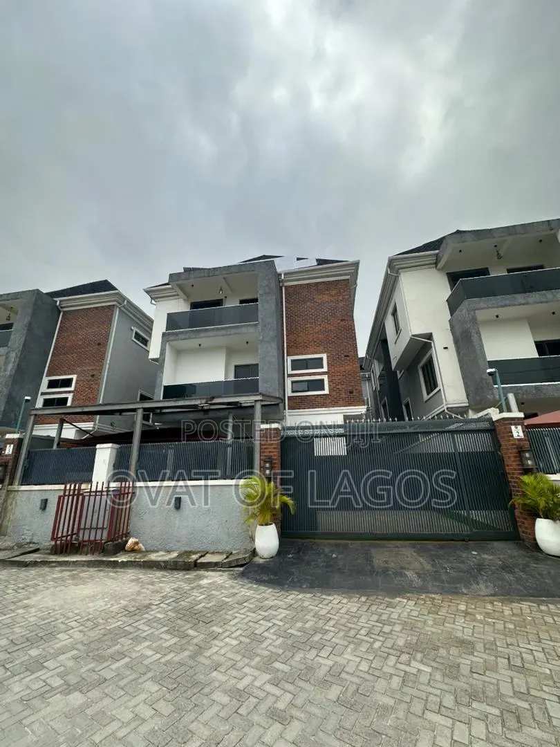 5bdrm Duplex in Ikate for sale
