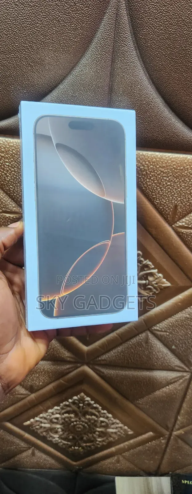 New Apple iPhone 16 Pro Max 256 GB Gold