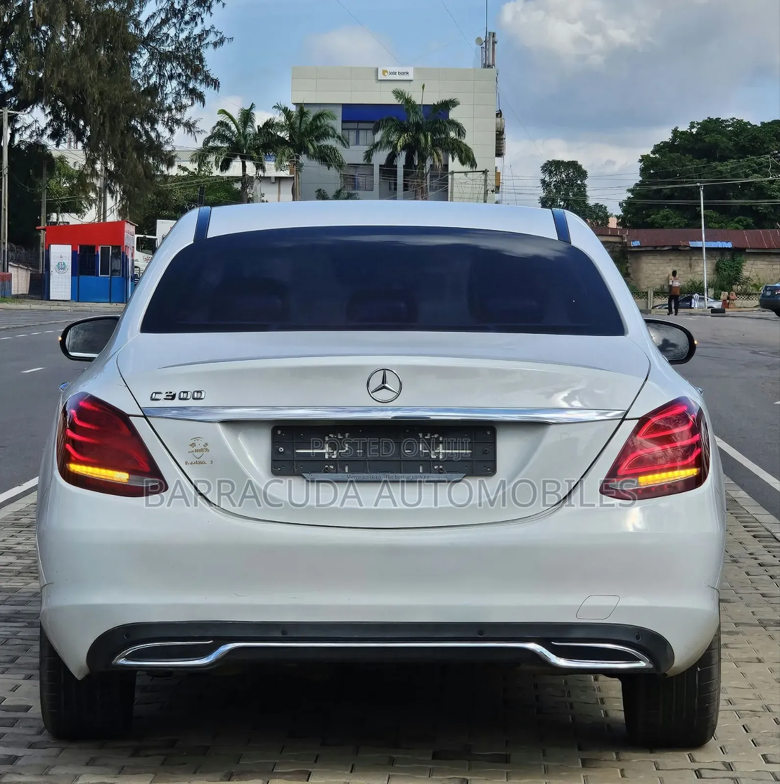 Mercedes-Benz C300 Luxury 4Matic Sedan AWD (2.0L 4cyl 7A) 2016 White