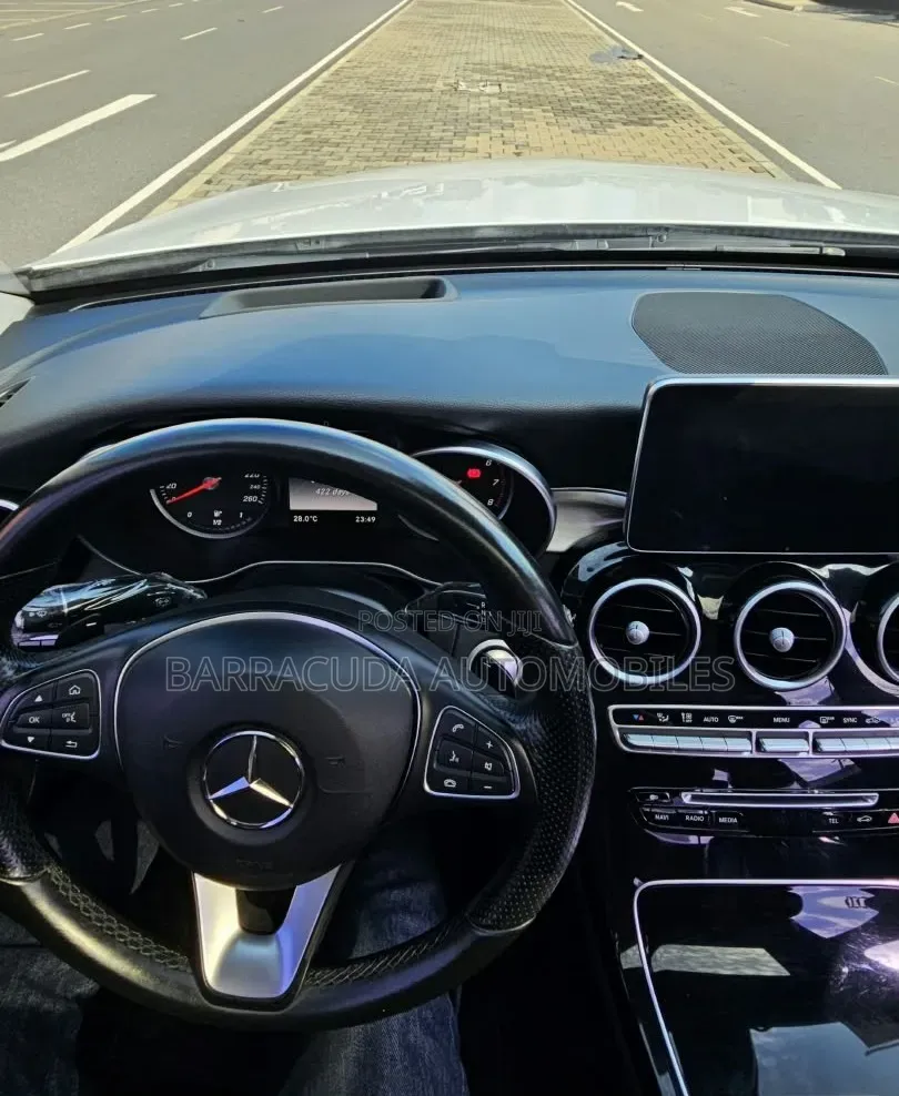 Mercedes-Benz C300 Luxury 4Matic Sedan AWD (2.0L 4cyl 7A) 2016 White