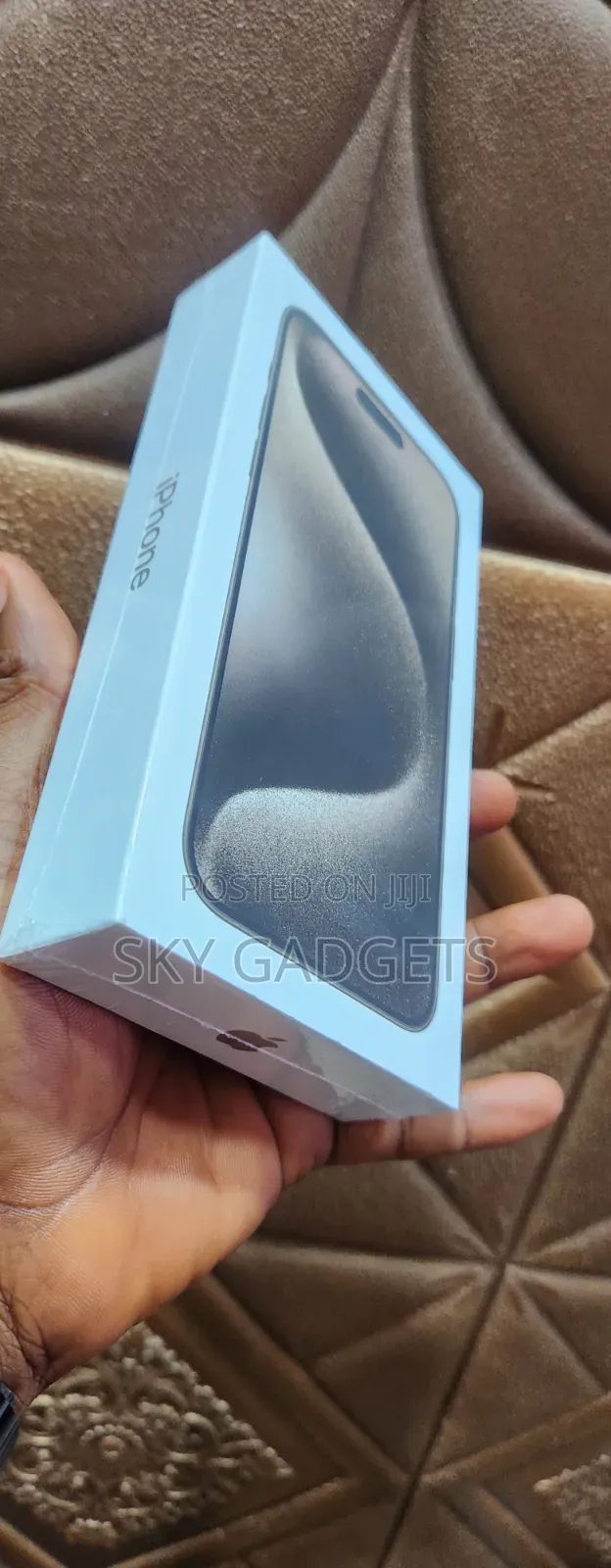 New Apple iPhone 15 Pro Max 256 GB