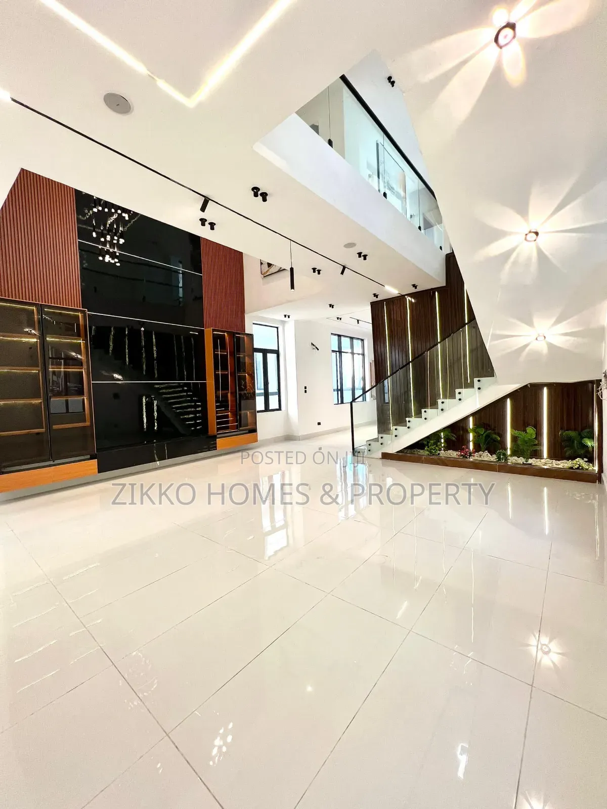 5bdrm Duplex in Ajah for sale