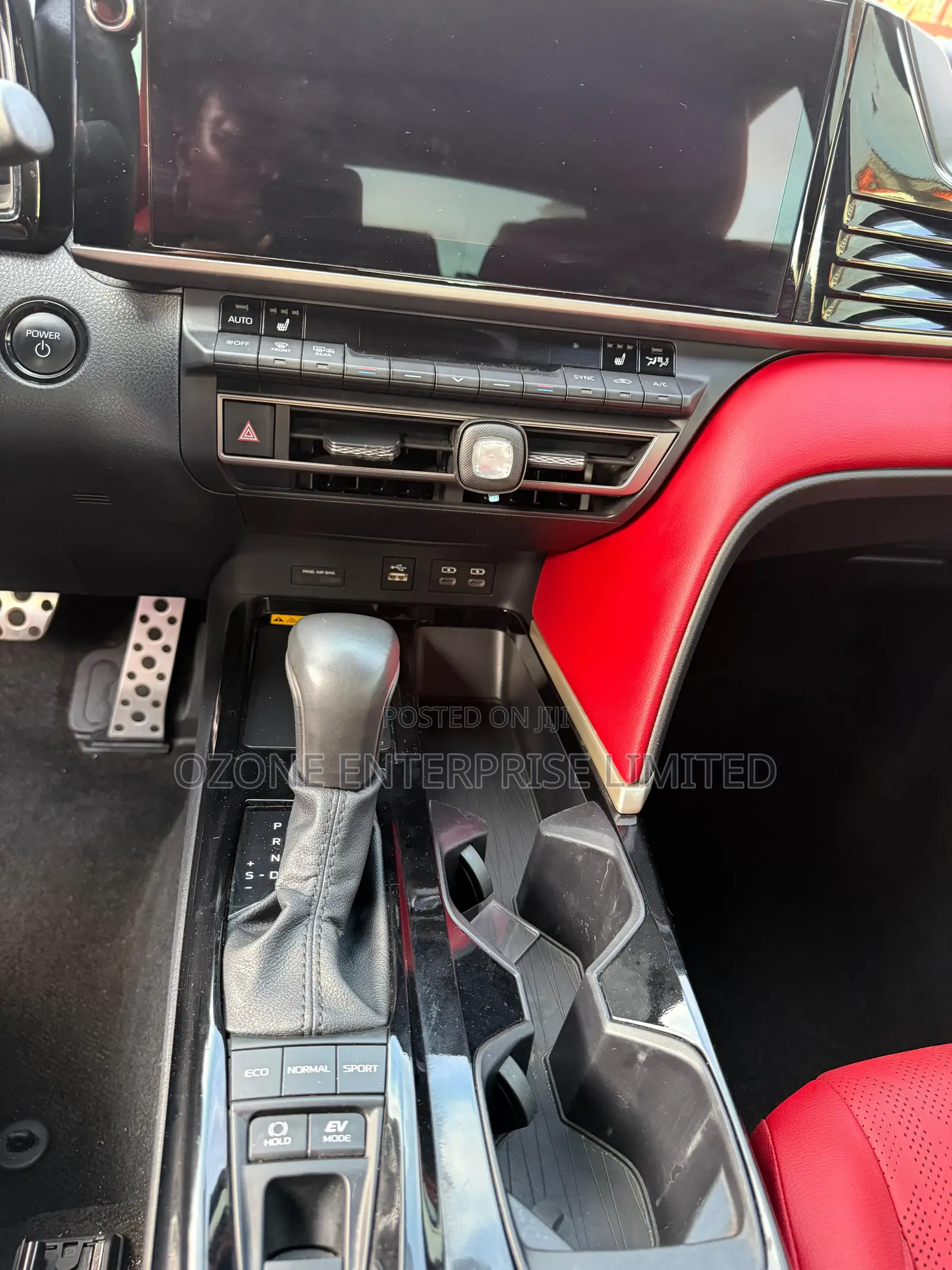 Toyota Camry XSE 2025 Gray