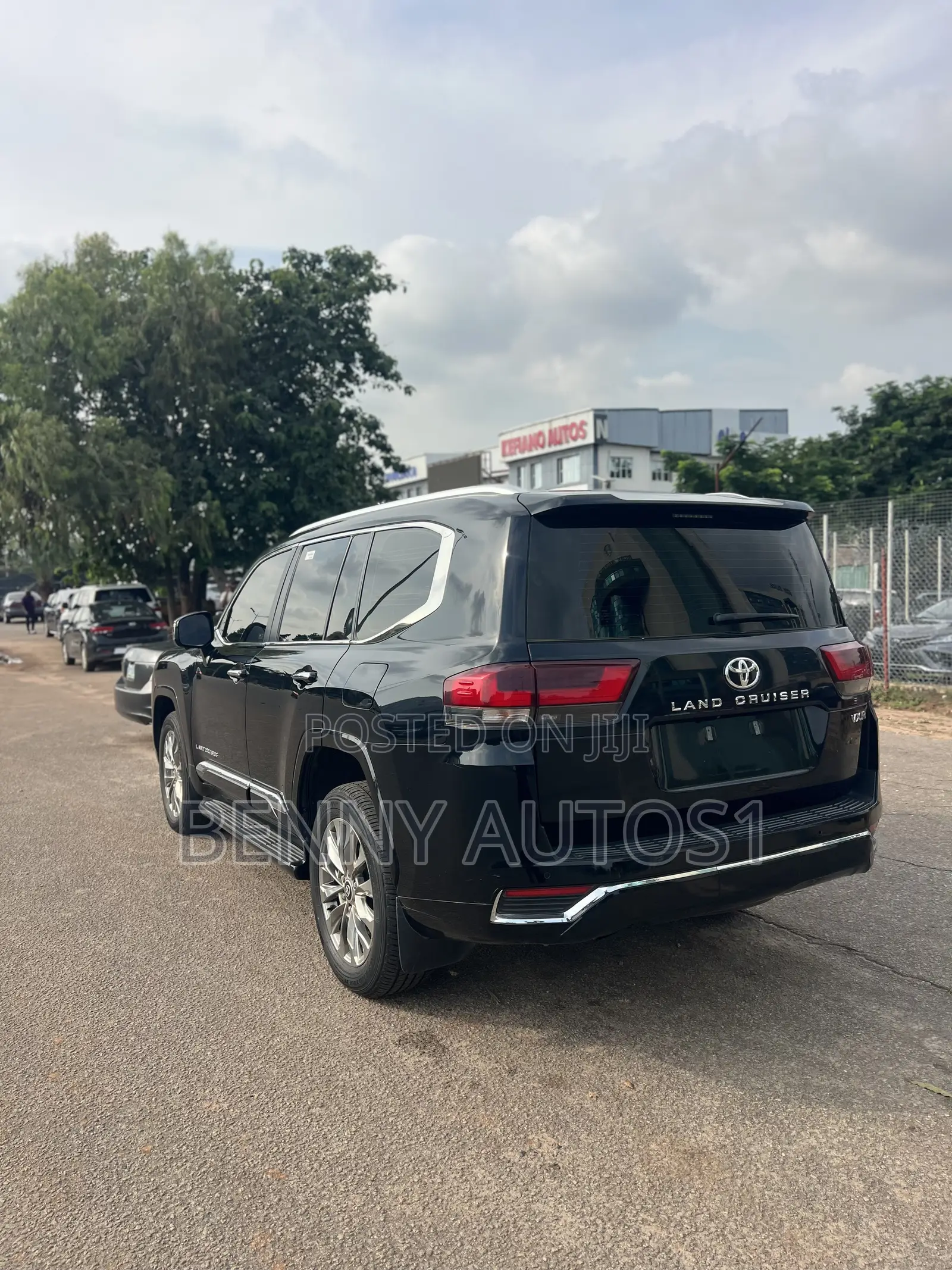 Toyota Land Cruiser 2024 Black
