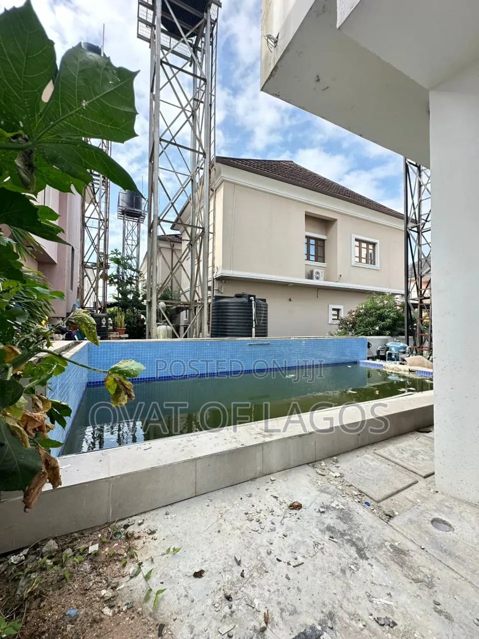 5bdrm Duplex in Osapa london for sale