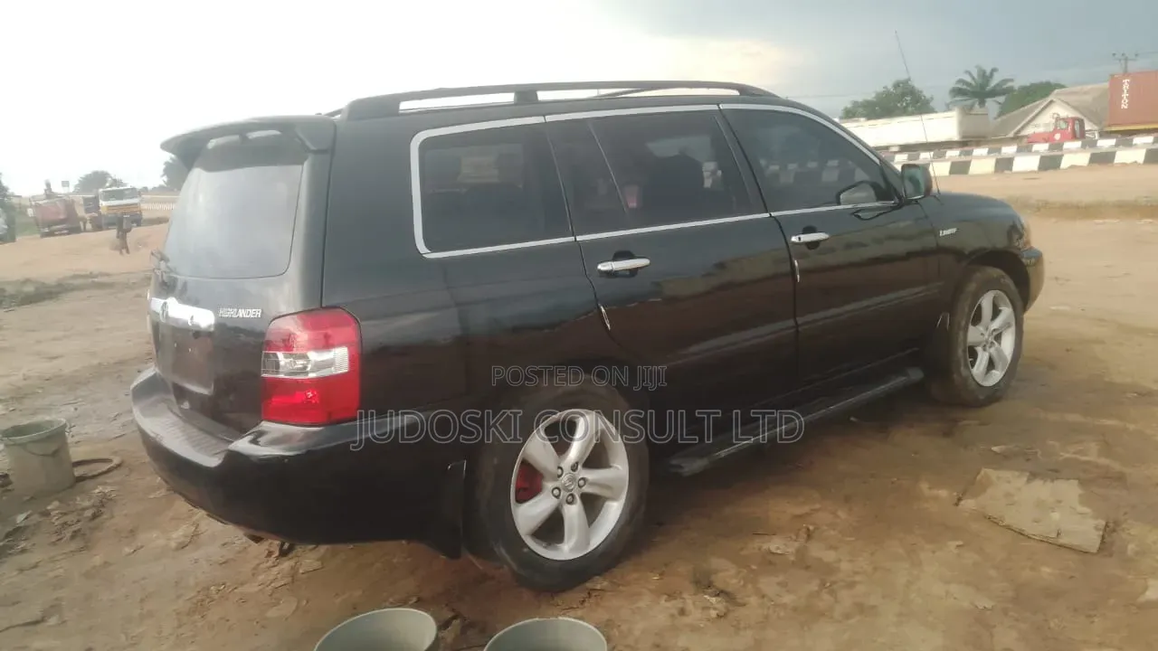Toyota Highlander 2004 Black