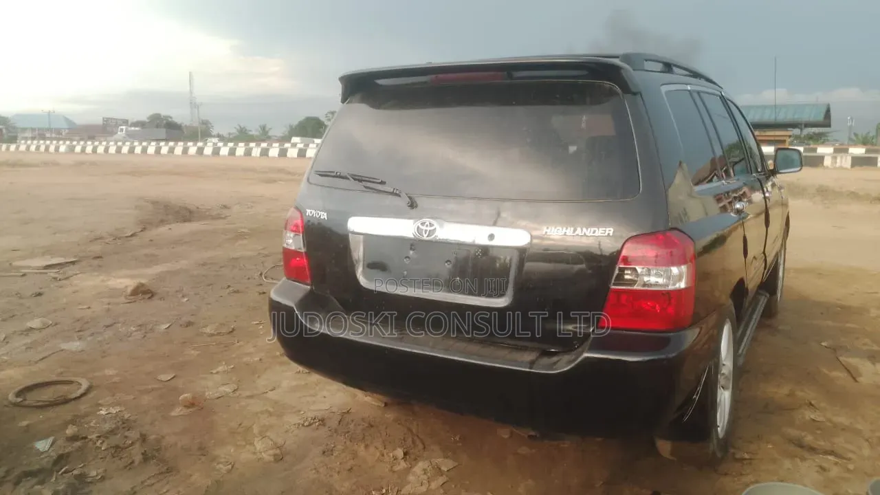 Toyota Highlander 2004 Black