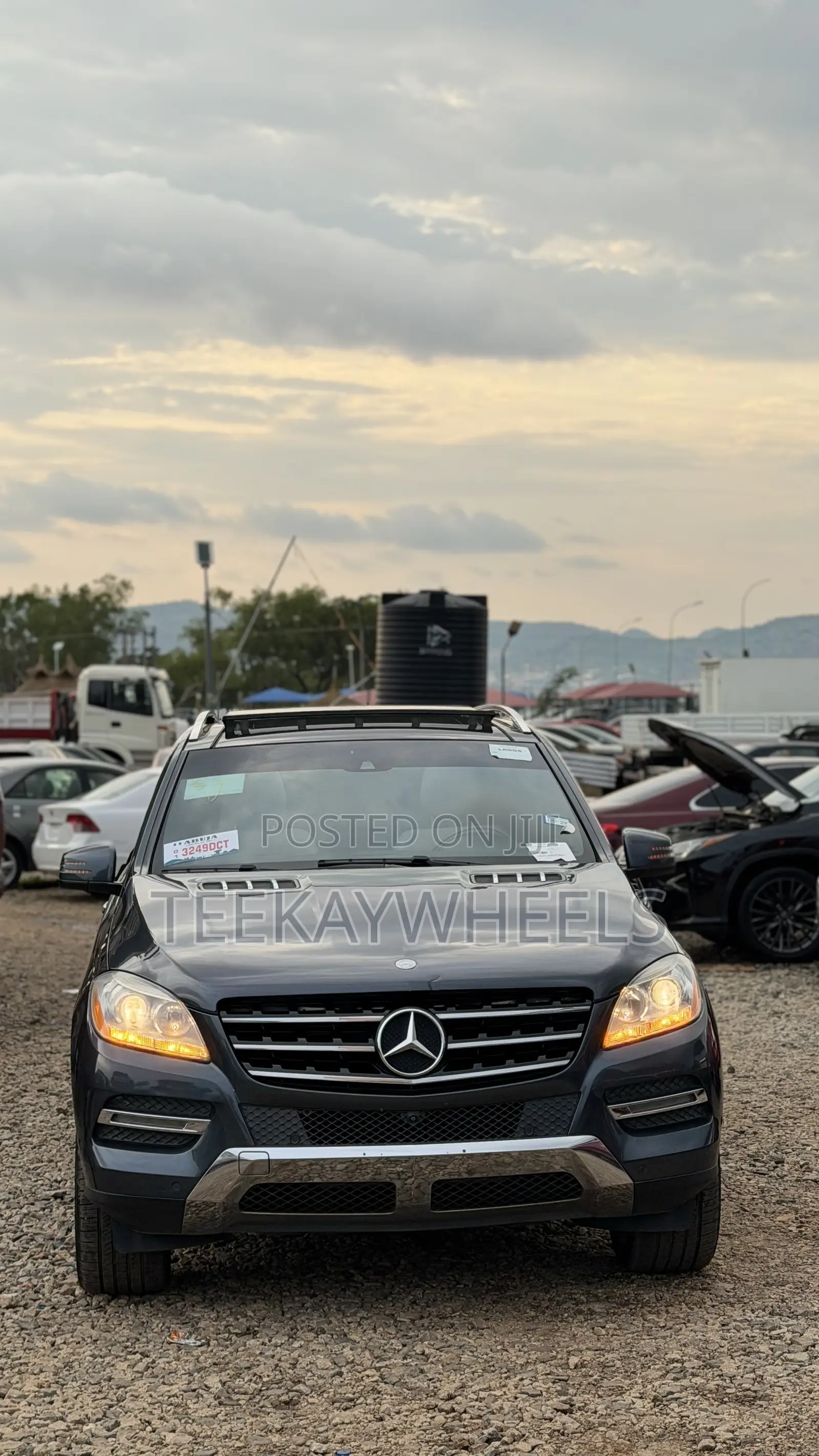 Mercedes-Benz M Class ML350 4MATIC 4dr SUV AWD (3.5L 6cyl 7A) 2014 Gray