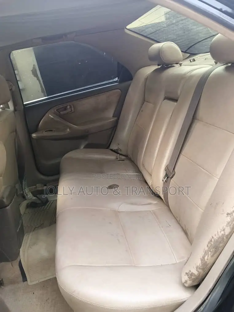 Toyota Camry LE 4dr Sedan (2.4L 4cyl 5M) 2002 Black