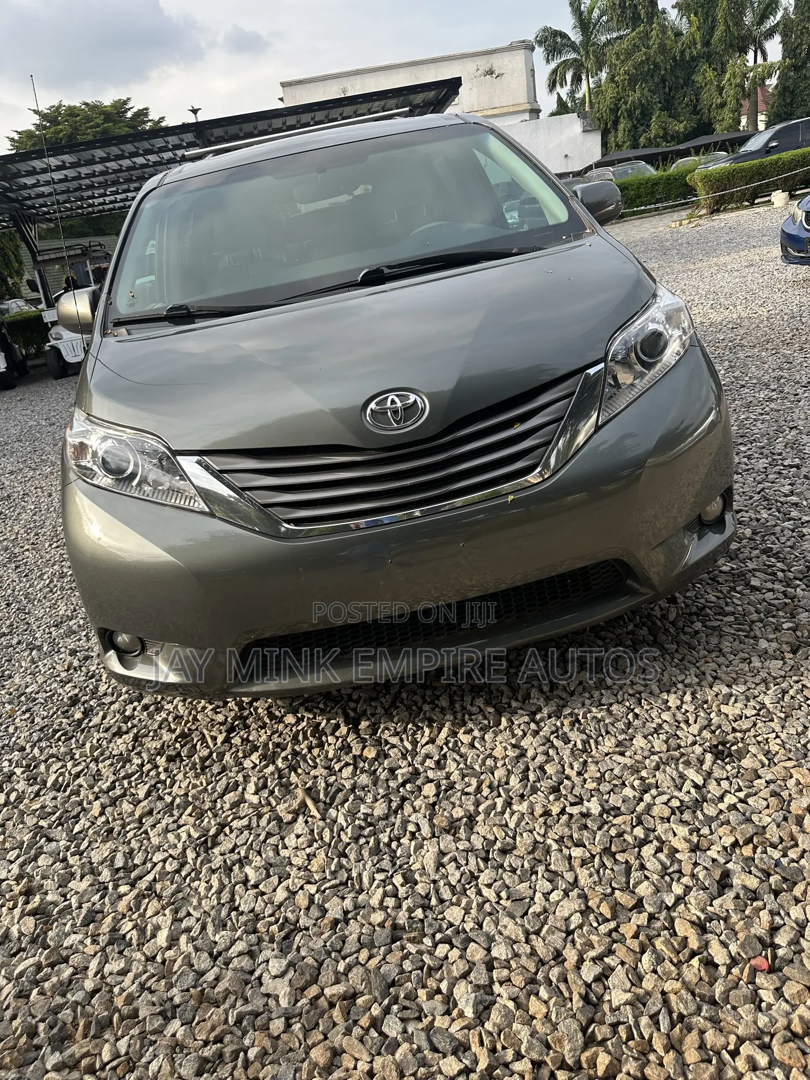 Toyota Sienna 2013 Gray