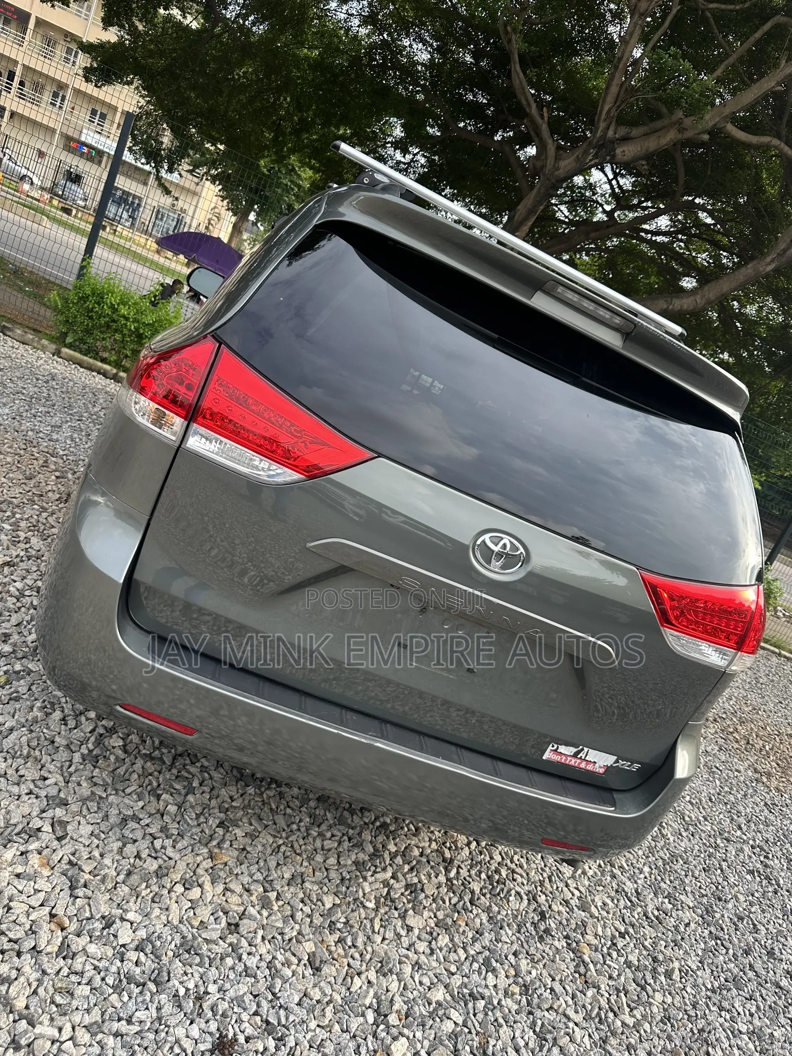 Toyota Sienna 2013 Gray