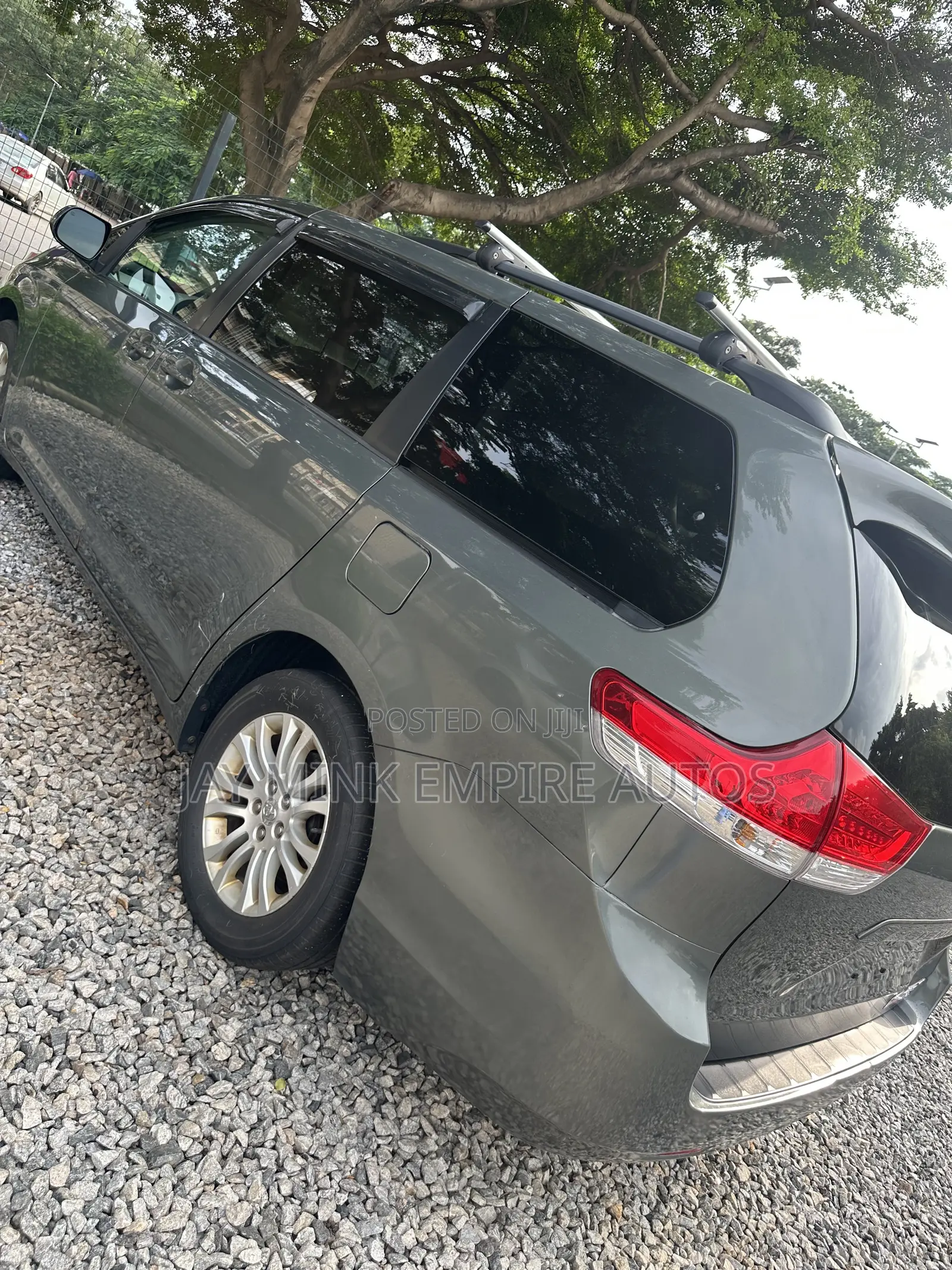 Toyota Sienna 2013 Gray