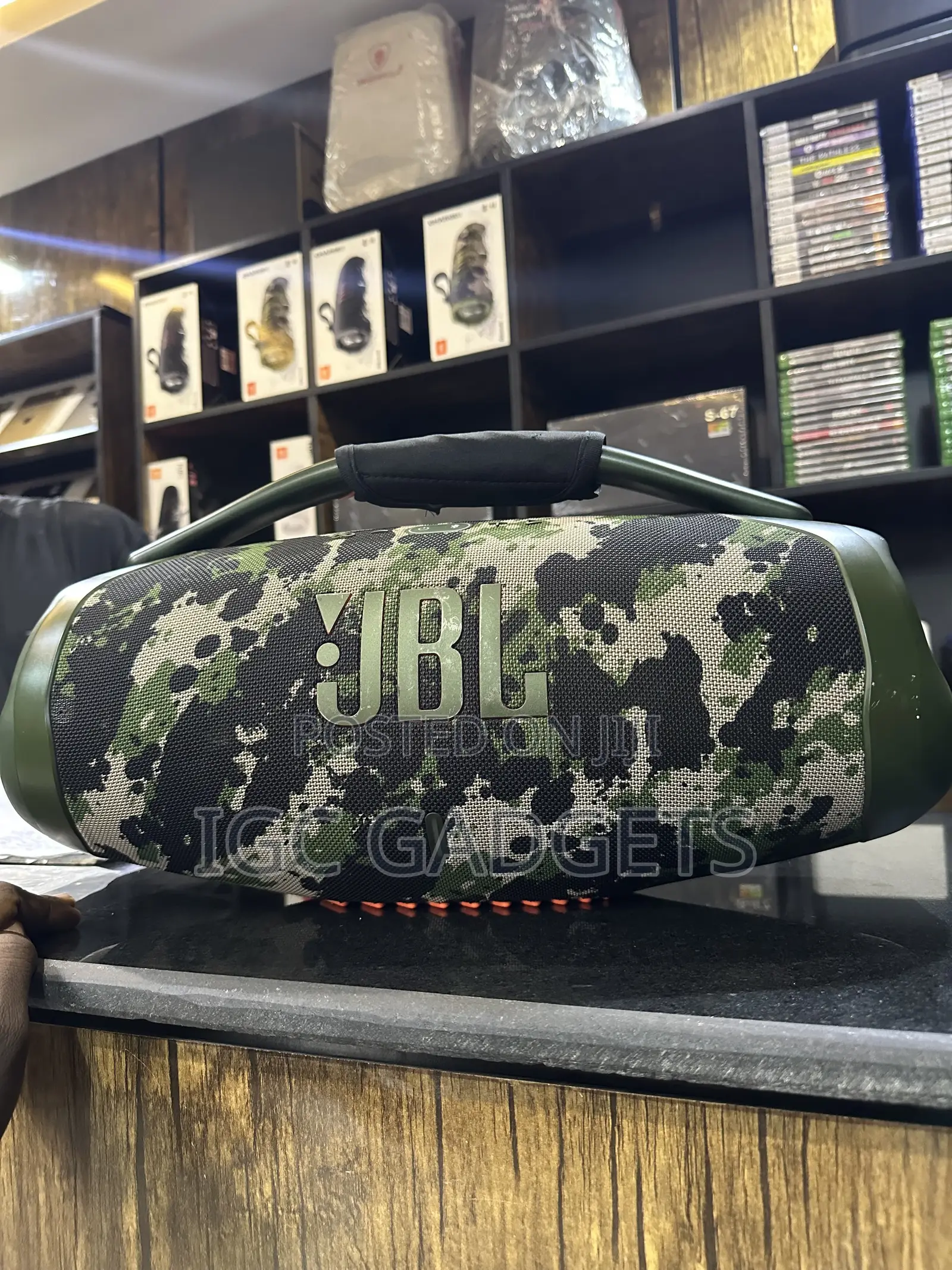 JBL BoomBox 3