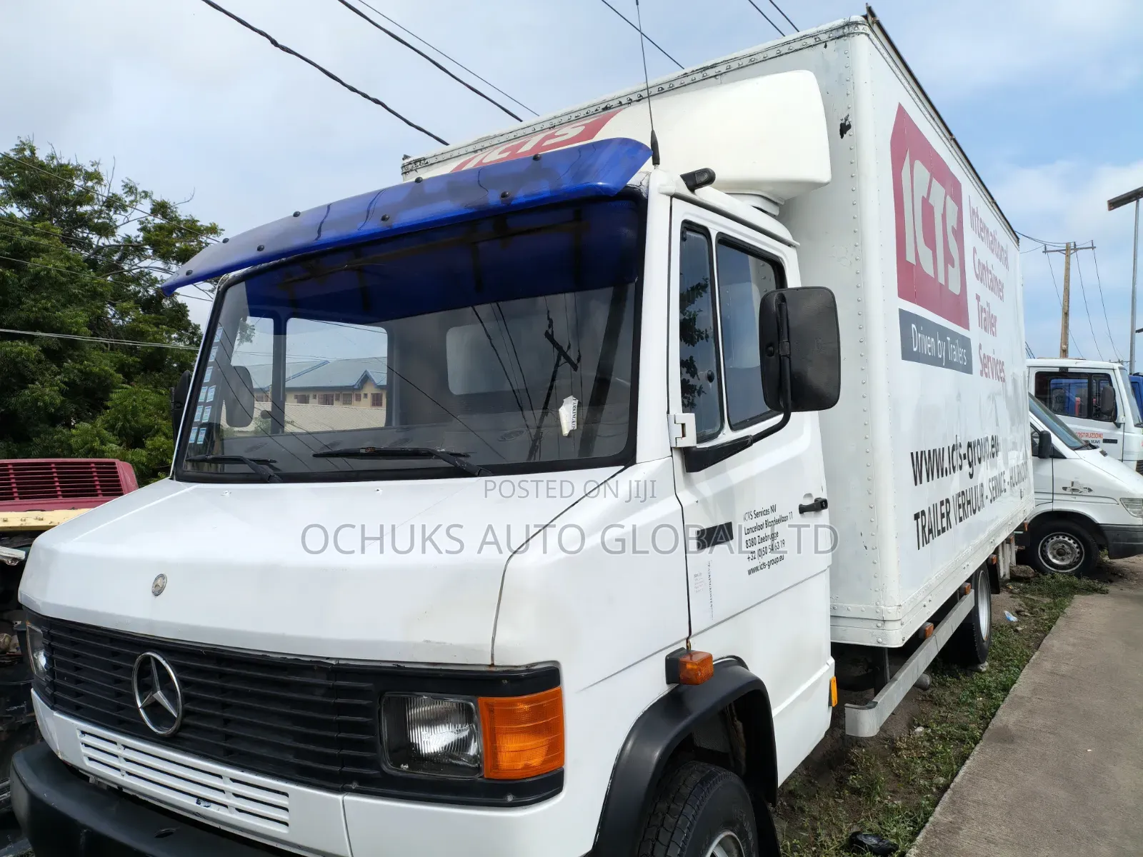Mercedes-Benz Mini Container 2010 White
